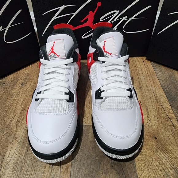 Nike Air Jordan 4 Red Cement 408452-161 Mens Sz 6y - 7y New - Picture 3 of 9